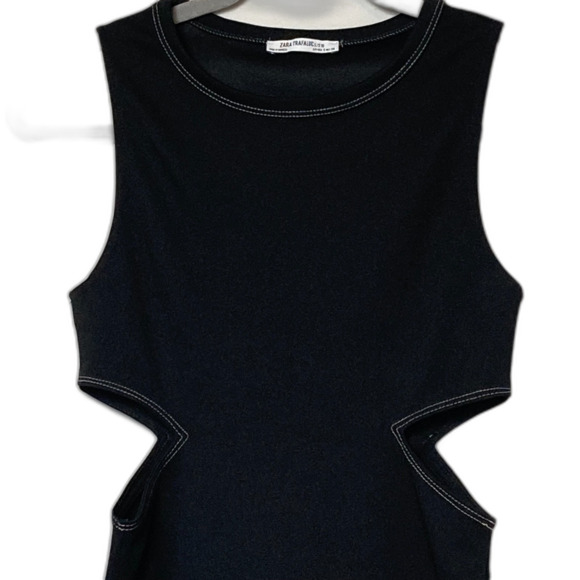 Zara Trafaluc Cut Out Mini Dress Minimalist Scoop Neck Sleeveless Rom-Com Dress - Picture 2 of 7